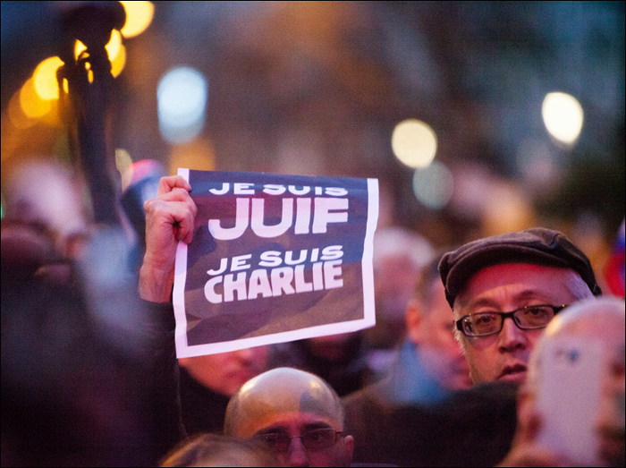 "I am a Jew, I am Charlie"; pic: Jean-Baptiste Gurliat/Mairie de Paris