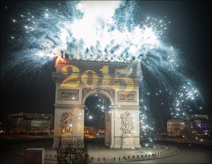 The fireworks' final sentiment; pic: Henri Garat/Mairie de Paris